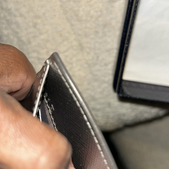 Prada all inclusive mini compact wallet..Like New🥳🥳❌❌ - Picture 8 of 8